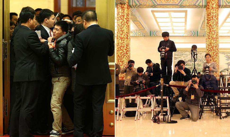 记者争相进入人民大会堂金色大厅