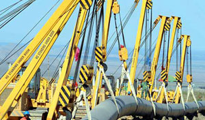 中国要解决的首个问题是持续发展经济