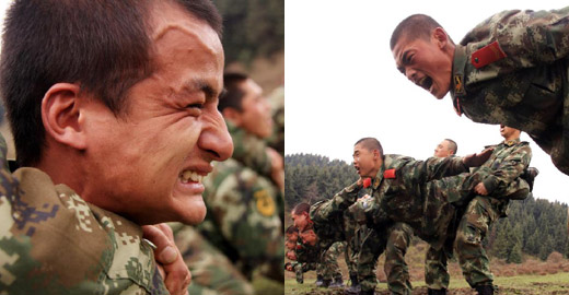 森林武警在海拔3000米以上山地进行极限综合训练