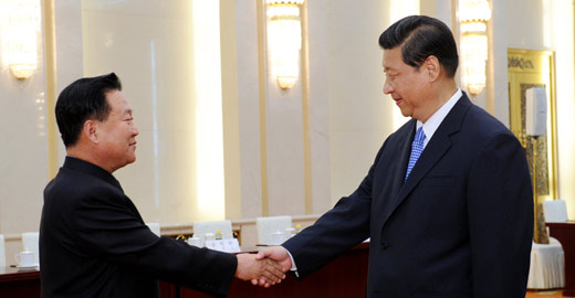习近平会见金正恩特使崔龙海