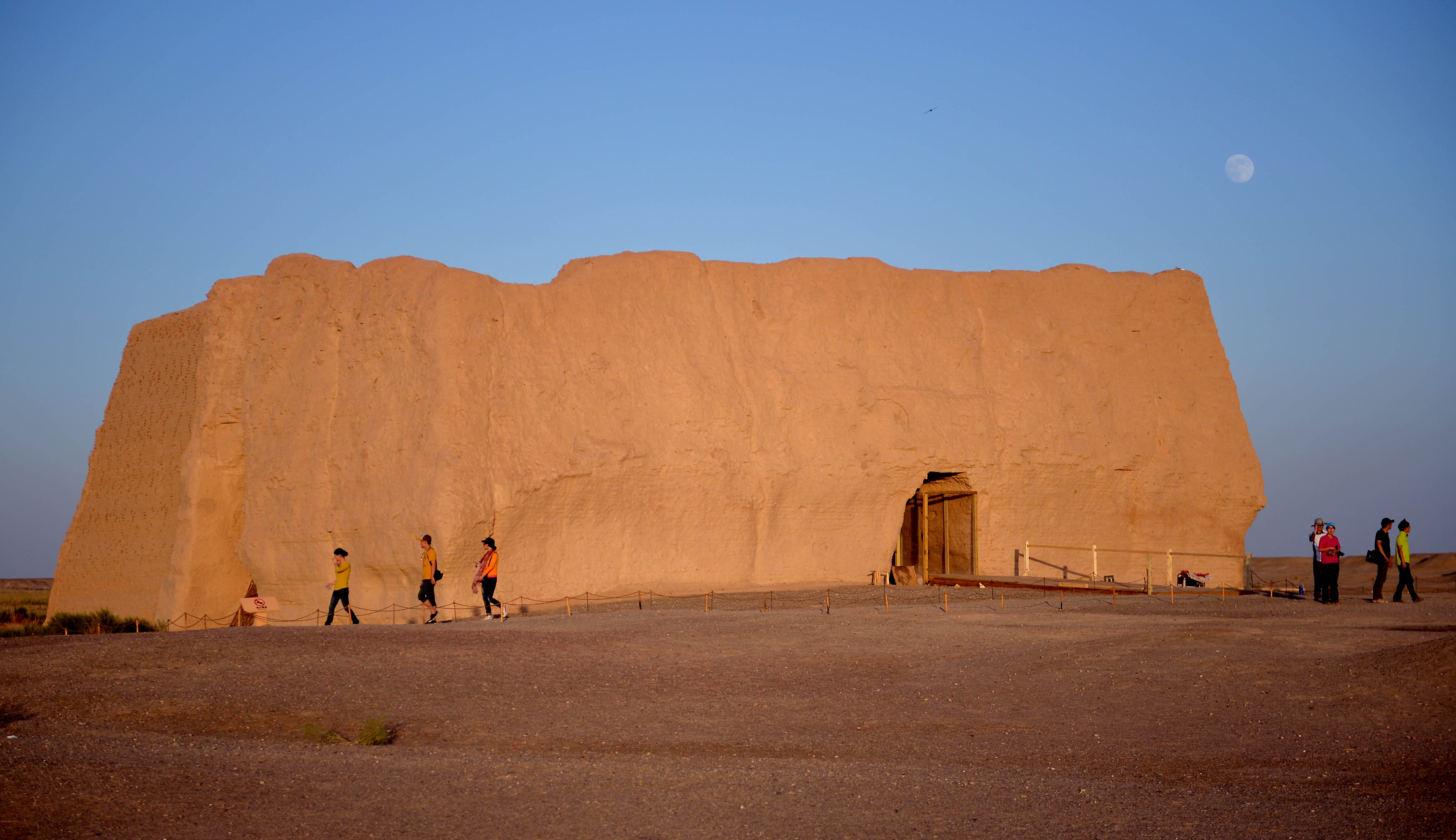 玉门关内城9月份将对游人开放