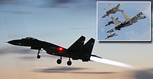 解放军空一师王牌部队亮相 装备国产歼-11B战