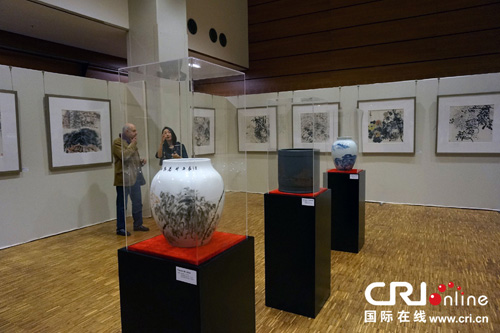 "美丽中国"大型文化艺术展在巴黎卢浮宫开幕