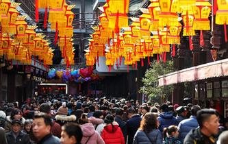 上海：逛豫园 迎元宵