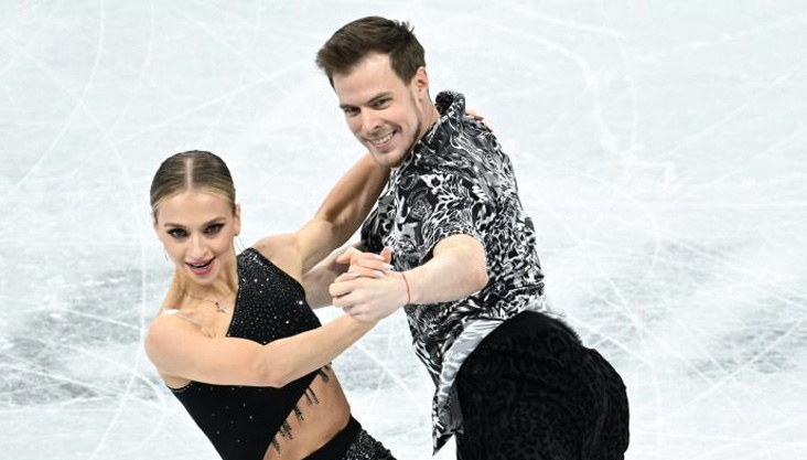 花样滑冰团体赛：冰上舞蹈韵律舞