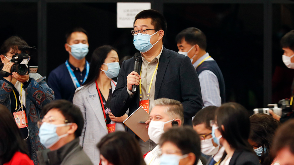 中新社、中新网记者提问