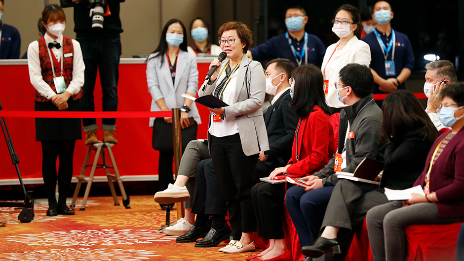 新京报记者提问