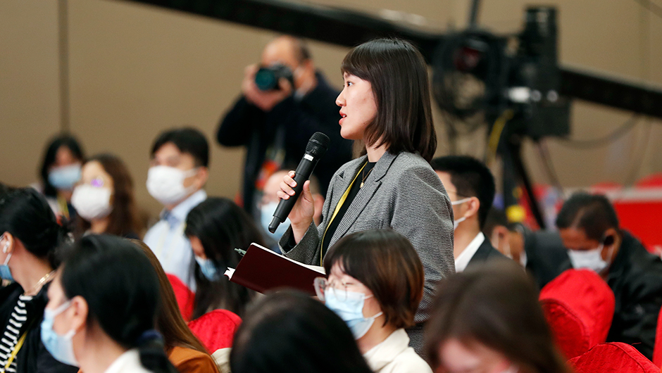 中国绿色时报记者提问