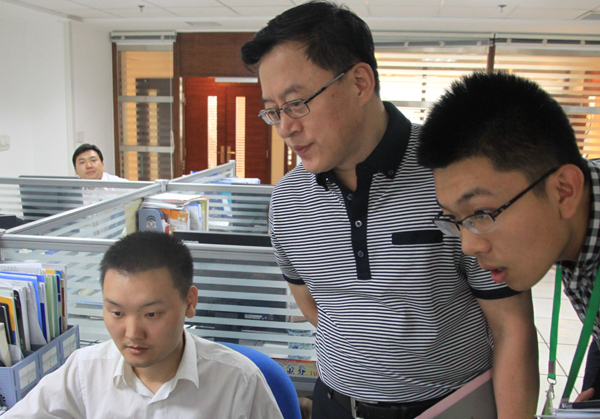 周远波了解西部测图后期作业