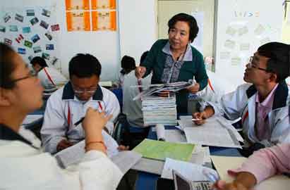 不让一个学生掉队&mdash;&mdash;记甘肃省嘉峪关市酒钢三中教师闫桂珍