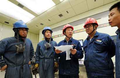 尤天军：26年执着坚守　苦修成&ldquo;工人教授&rdquo;