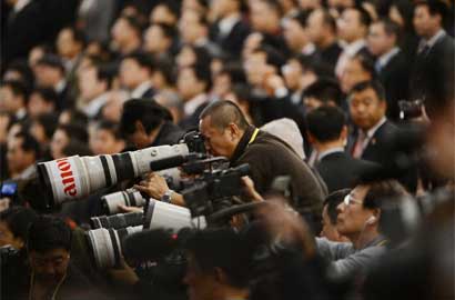 全球记者的焦点 中国记者的节日