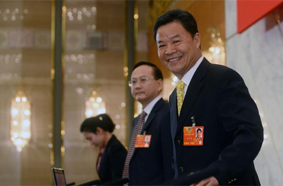 全国政协十二届一次会议举行新闻发布会