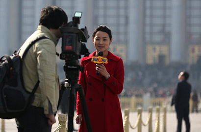 新华社手机电视栏目《涵涵@两会》记者靓影