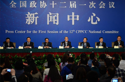 政协委员就&ldquo;推动科学发展&rdquo;答记者问