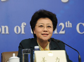民政部副部长姜力回答记者提问