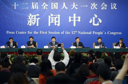 赵克志等就&ldquo;欠发达地区如何同步实现小康&rdquo;答记者问