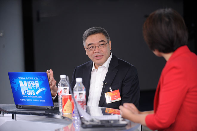 朱永新解答主持人问题