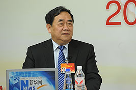 唐一林解答主持人问题