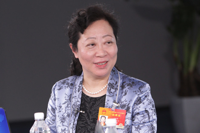 嘉宾在访谈现场