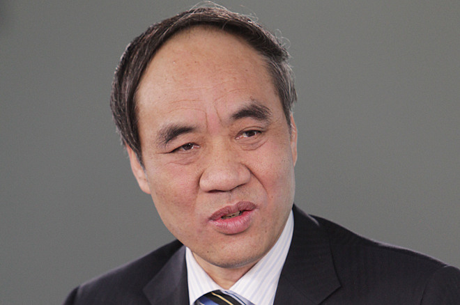 辜胜阻在访谈现场