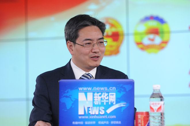 朱民在访谈现场