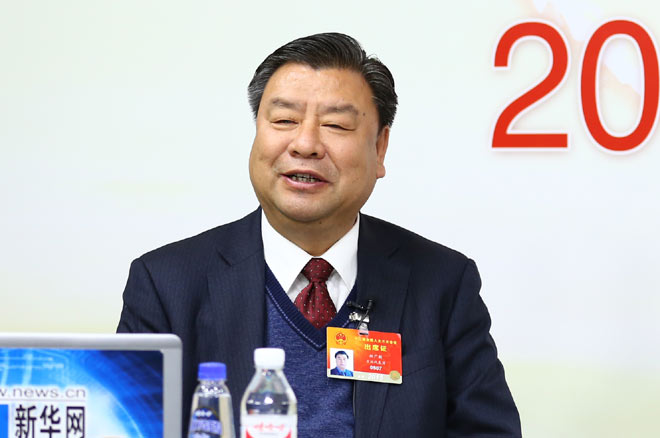 柏广新在访谈中