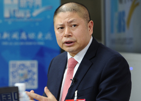 陈世强在访谈现场