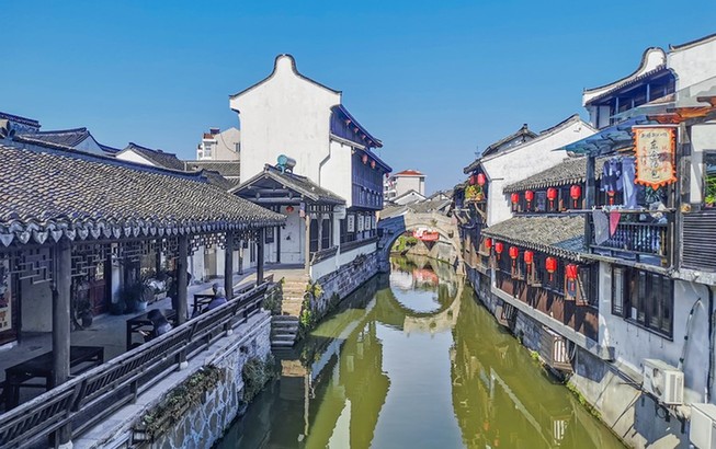 航拍上海新场古镇：“活着”的江南水乡