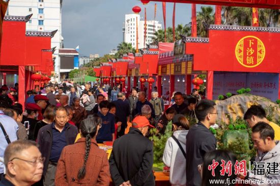 图为活动现场。