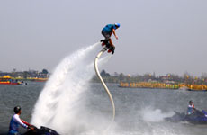 会船节现场表演