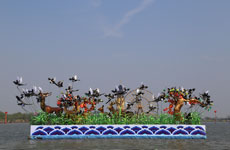 会船节花船表演