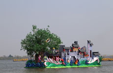 会船节花船表演