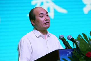 北京第二外国语学院校长曹卫东致辞