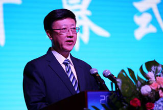 眉山市人民政府市长罗佳明