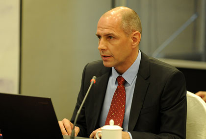 新加坡ICF公司总经理UIf Lennart Viljanen发言