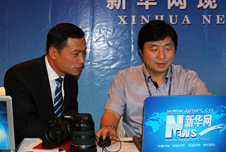 六盘水市委副书记魏雄军参观新华网直播台