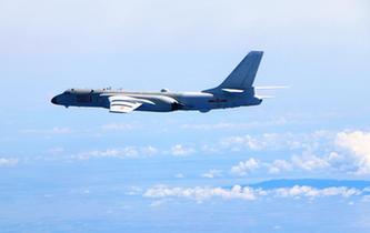 中國空軍常態化遠海遠洋訓練檢驗海上實戰能力