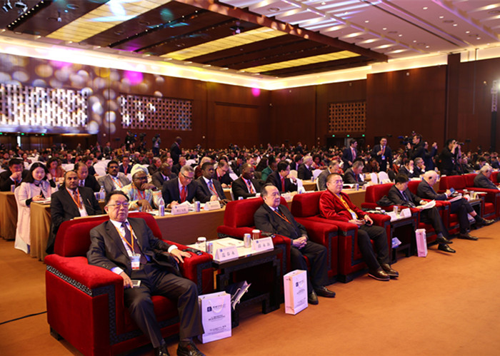 本届&ldquo;外洽会&rdquo;吸引了来自全球116个国家和地区的近3000人参加