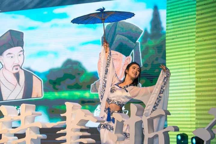 大学生眼中，&ldquo;浙&rdquo;里美成这样