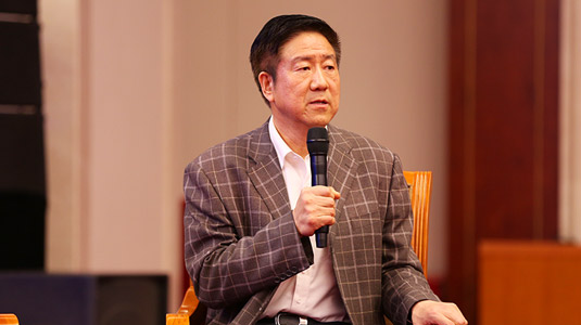 北京大学商业经济与管理研究所副所长苗晋平在对话环节发言