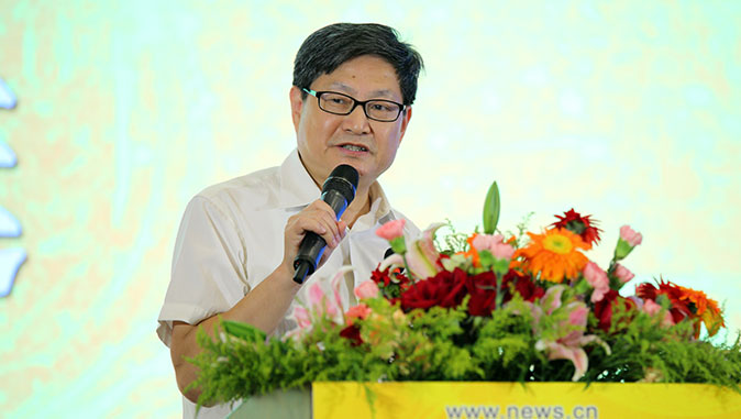 中国人民大学休闲经济研究中心主任王琪延宣布名单