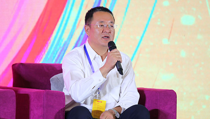 呼和浩特市旅游发展委员会主任陈向东在《优质与品质》主题论坛上发言