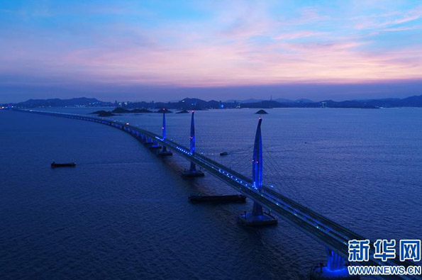 信息&ldquo;大桥&rdquo;连通港珠澳