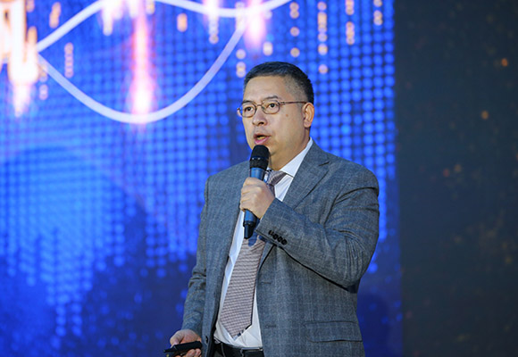 万达商管集团首席总裁助理兼招商中心总经理王锐做项目推介