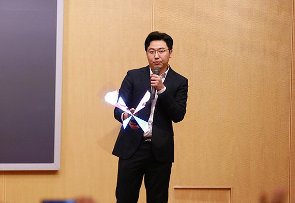 Dseelab的创始人兼CEO周全做主旨演讲