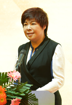 北师大教授于丹