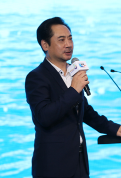 知名影视戏剧表演艺术家刘劲