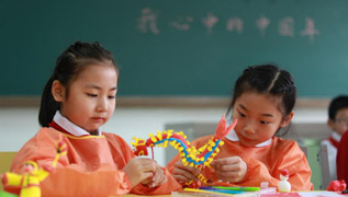 西安年&middot;最中国：稚子绘画&ldquo;心中年&rdquo;