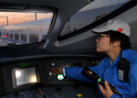 高铁平稳运营背后的&ldquo;女医生&rdquo;